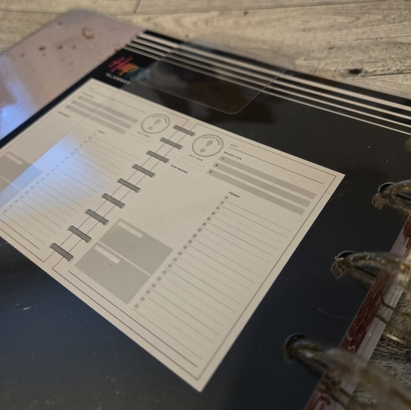 The Happy Planner Undated Classic Daily Layout Dried Florals 4 Months - Picture 5 of 5